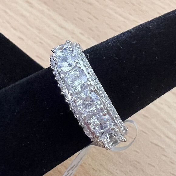 925 STERLING SILVER CZ BAND RING | LUXURY WEDDING RING |‎ 8 | RHODIUM FINISH - Picture 10 of 15